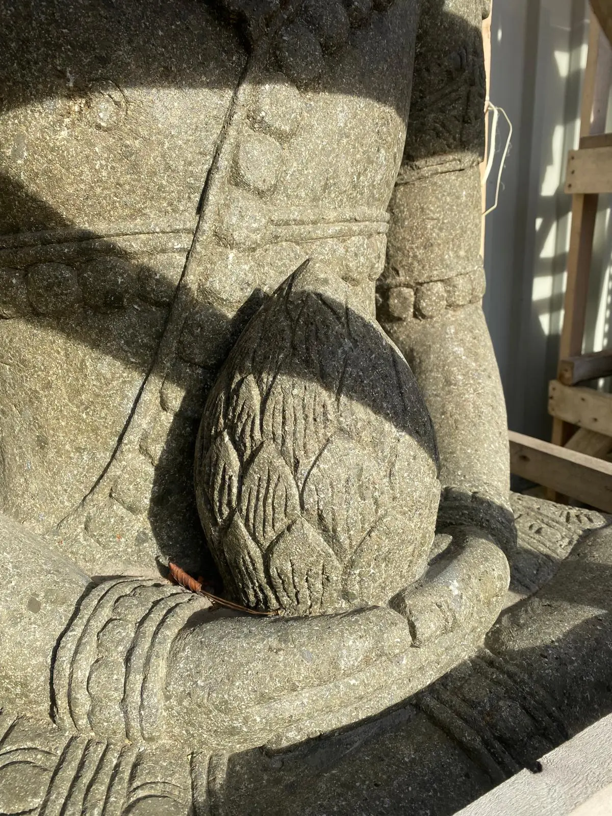 Product image 3 of the product “Sitting Tri Murti with 3 heads, 147cm Height, Natural ”